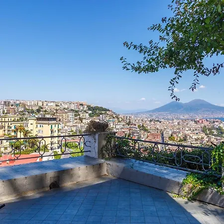 Apartament Romantic Place With Pines, Cats, Stunning View And Parking