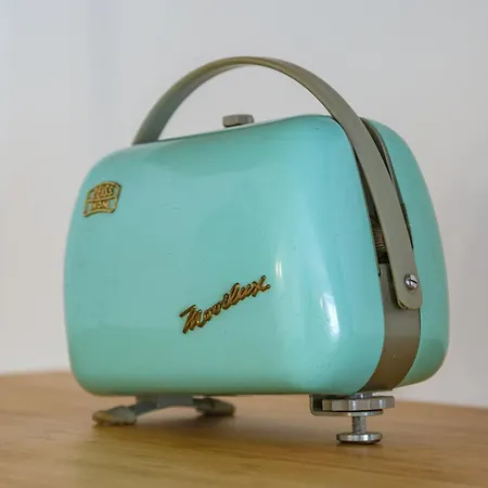 Romantic Place With Pines, Cats, Stunning View And Parking Apartament