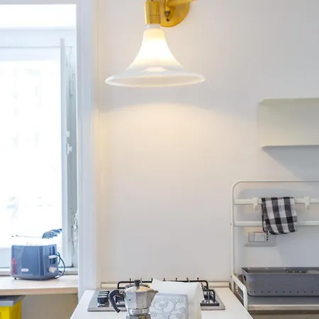 Apartament Romantic Place With Pines, Cats, Stunning View And Parking