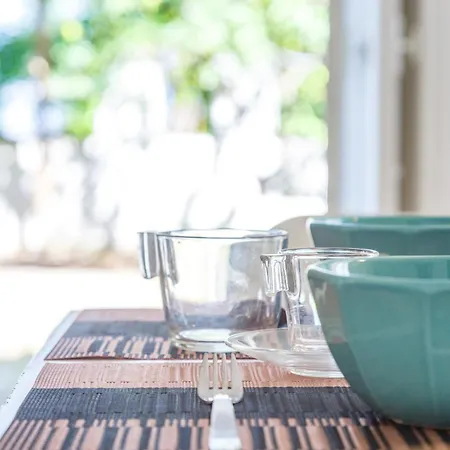 Apartament Romantic Place With Pines, Cats, Stunning View And Parking Neapol