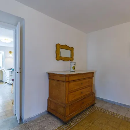 Apartament Romantic Place With Pines, Cats, Stunning View And Parking *